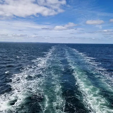 Tranquil Retreat In - By Traum Holiday home *