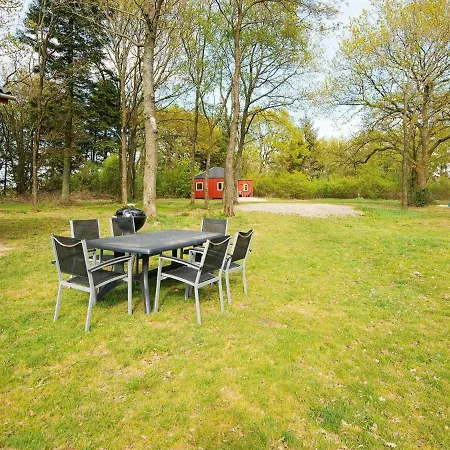 Tranquil Retreat In בית נופש *